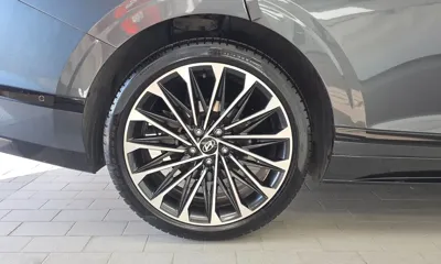 Hyundai Grandeur 2024, 65035 км, за 19087.96 USD