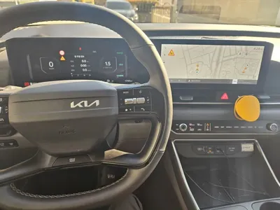 Kia Canival 2025, 17800 км, за 14358.31 USD