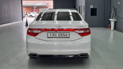 Hyundai Grandeur 2016, 171705 км, за 3610.35 USD