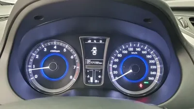 Hyundai Grandeur 2016, 171705 км, за 3610.35 USD - фото 17