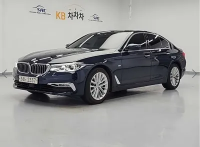 BMW 5-Series · 2018 год