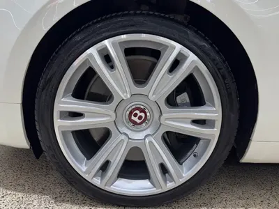 Bentley Flying Spur 2017, 75000 км, за 114771.17 USD