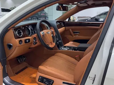 Bentley Flying Spur 2017, 75000 км, за 114771.17 USD - фото 11