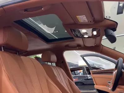 Bentley Flying Spur 2017, 75000 км, за 114771.17 USD - фото 20