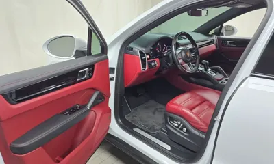 Porsche Cayenne 2020, 51414 км, за 54196.28 USD - фото 10