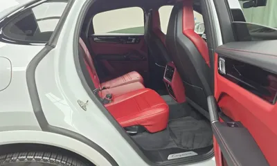 Porsche Cayenne 2020, 51414 км, за 54196.28 USD - фото 12