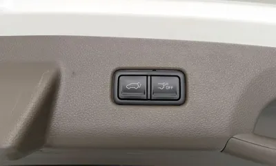 Kia Canival 2023, 88870 км, за 18178.23 USD - фото 19