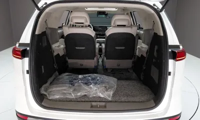 Kia Canival 2023, 88870 км, за 18178.23 USD - фото 20