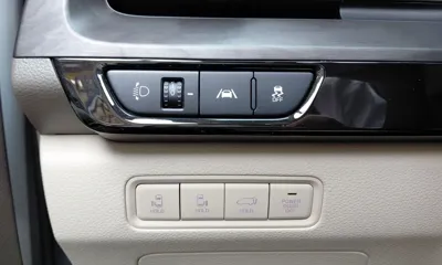 Kia Canival 2023, 88870 км, за 18178.23 USD - фото 27