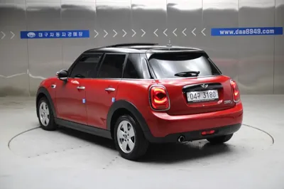 MINI Cooper 2018, 80500 км, за 6446.57 USD