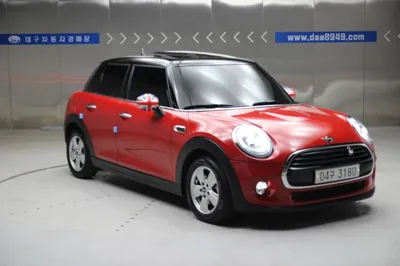MINI Cooper 2018, 80500 км, за 6446.57 USD
