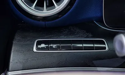 Mercedes-Benz E-Class 2019, 80491 км, за 25027.62 USD - фото 28