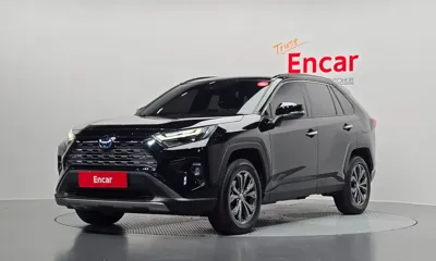 Toyota RAV4 · 2024 год