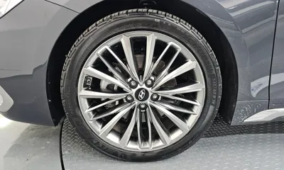 Hyundai Grandeur 2019, 60126 км, за 8879.24 USD