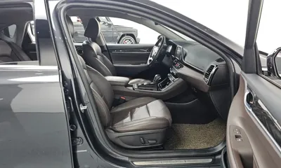 Hyundai Grandeur 2019, 60126 км, за 8879.24 USD - фото 11