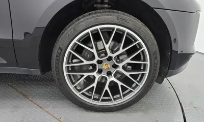 Porsche Macan 2021, 102399 км, за 30214.22 USD - фото 21