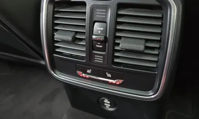 Porsche Macan 2021, 102399 км, за 30214.22 USD - фото 32