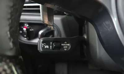 Porsche Macan 2021, 102399 км, за 30214.22 USD - фото 35