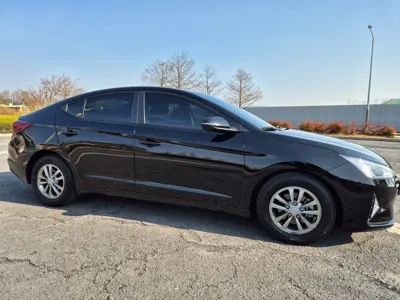 Hyundai Avante 2019, 71339 км, за 7670.8 USD