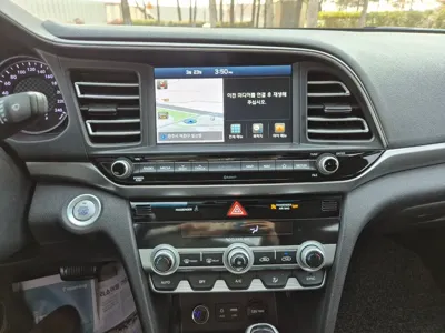 Hyundai Avante 2019, 71339 км, за 7670.8 USD - фото 9