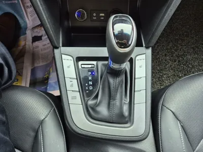 Hyundai Avante 2019, 71339 км, за 7670.8 USD - фото 10