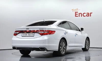 Hyundai Grandeur 2016, 70423 км, за 5593.54 USD