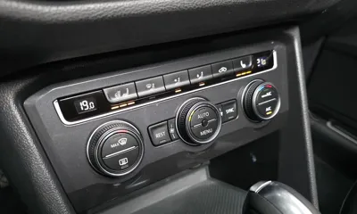 Volkswagen Tiguan 2020, 39151 км, за 18892.52 USD - фото 16