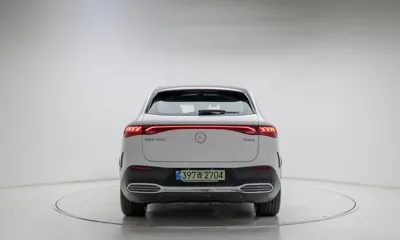 Mercedes-Benz EQE 2025, 7165 км, за 63673.36 USD