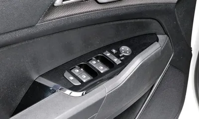 Kia Sportage 2022, 109799 км, за 15294.74 USD - фото 20