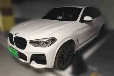 BMW X4 · 2021 год