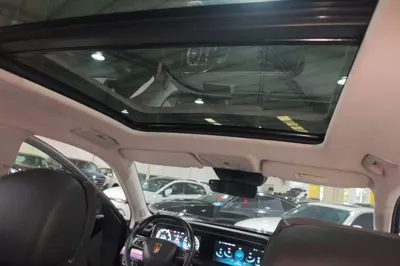 Hongqi HS5 2022, 27200 км, за 15688 USD - фото 21