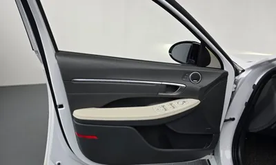 Hyundai Sonata 2023, 34892 км, за 16801.31 USD - фото 24