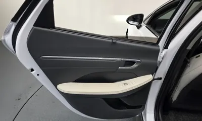Hyundai Sonata 2023, 34892 км, за 16801.31 USD - фото 25