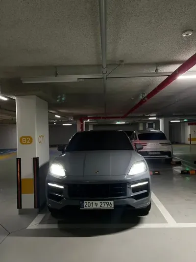 Porsche Cayenne 2024, 9321 км, за 104886.05 USD