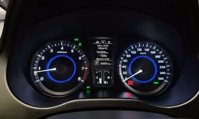 Hyundai Grandeur 2015, 92955 км, за 4860.74 USD - фото 8