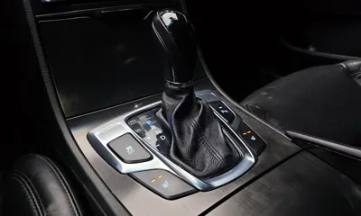 Hyundai Grandeur 2015, 92955 км, за 4860.74 USD - фото 9