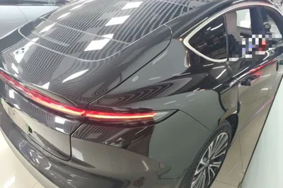 Nio ET5 2022, 63800 км, за 25635 USD - фото 6