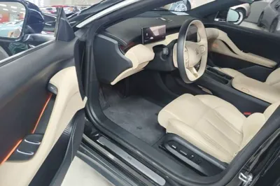 Nio ET5 2022, 63800 км, за 25635 USD - фото 23