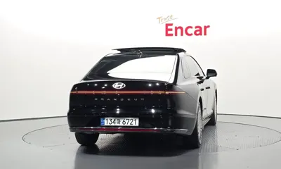 Hyundai Grandeur 2023, 13506 км, за 25272.42 USD