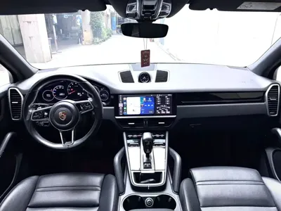 Porsche Cayenne 2021, 70000 км, за 61035.37 USD