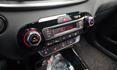 Kia Sorento 2020, 44229 км, за 16141.53 USD - фото 16