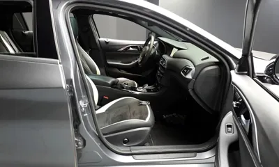 Infiniti Q30 2019, 36677 км, за 9706.85 USD - фото 10