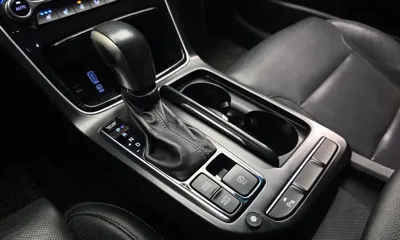 Hyundai Grandeur 2017, 110738 км, за 8391.89 USD - фото 9