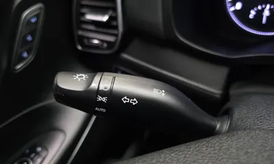 Hyundai Grandeur 2017, 110738 км, за 8391.89 USD - фото 20