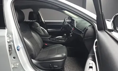 Hyundai Grandeur 2017, 110738 км, за 8391.89 USD - фото 26