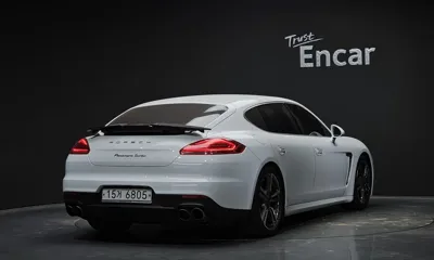 Porsche Panamera 2014, 131852 км, за 23581.18 USD
