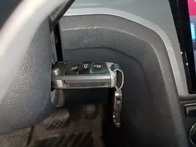 Volkswagen Lamando 2017, 71600 км, за 5466.41 USD - фото 9