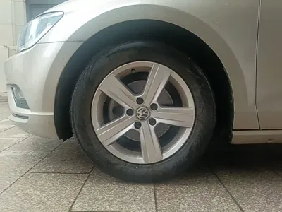 Volkswagen Lamando 2017, 71600 км, за 5466.41 USD - фото 23