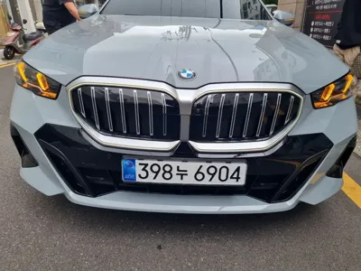 BMW 5-Series 2026, 393 км, за 58421.95 USD