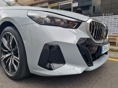 BMW 5-Series 2026, 393 км, за 58421.95 USD